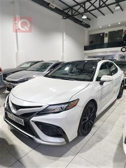 تۆیۆتا کامری